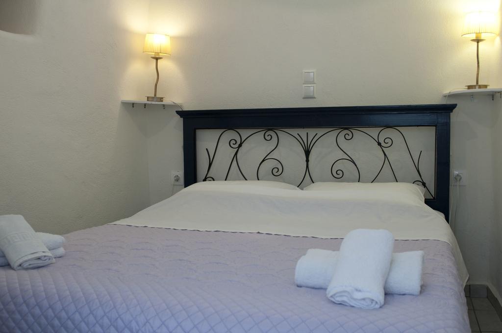 Emmantina Bed & Breakfast Месария Екстериор снимка